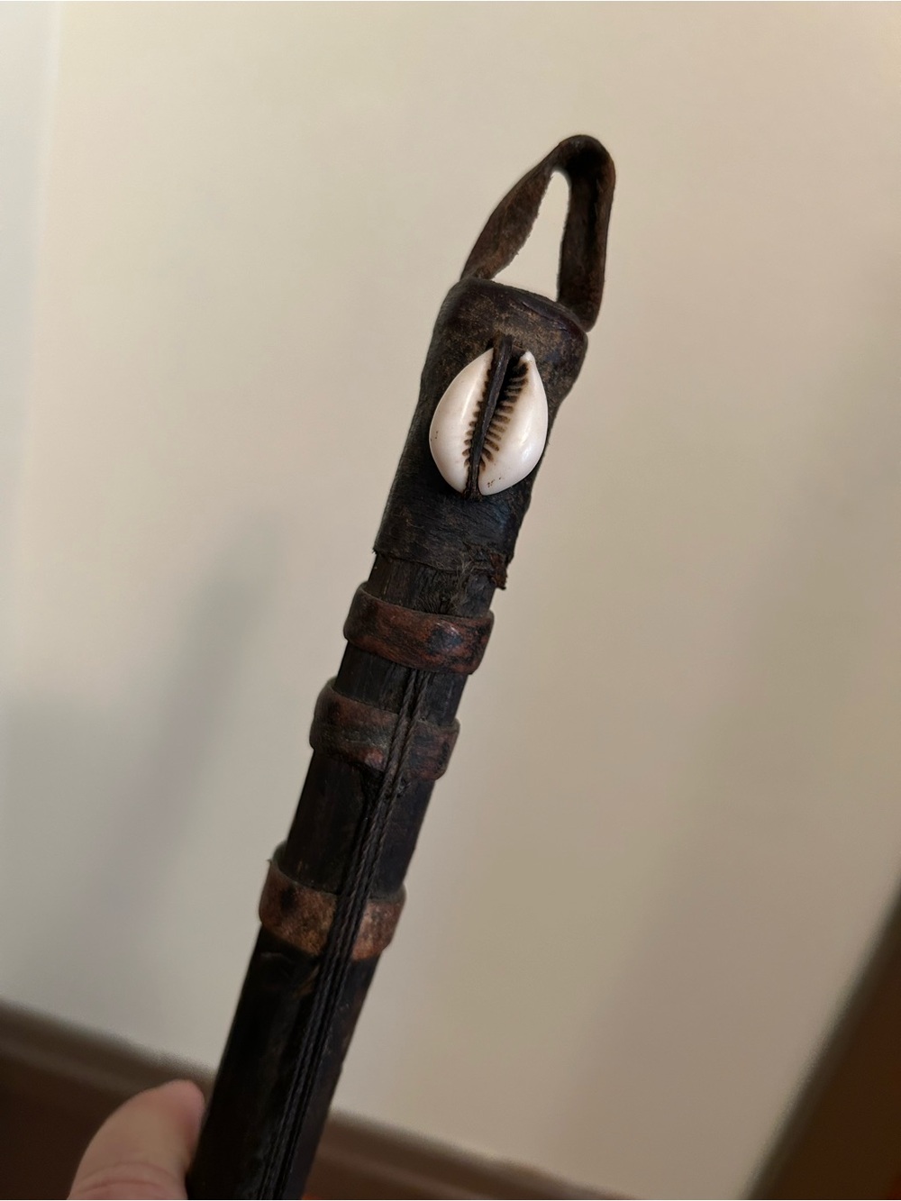 Handmade Rustic African-Style String Instrument with Cowrie Shells - Picture 4 of 6